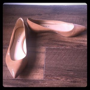 Report pointed toe flats size 9